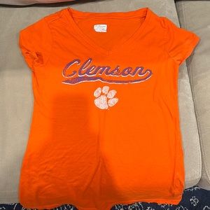 Women’s Clemson T-shirt. Size small